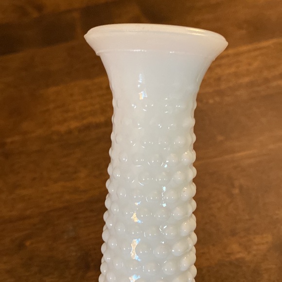 2 E.O Brody Co Vintage White Milk Glass Vase - Picture 7 of 11